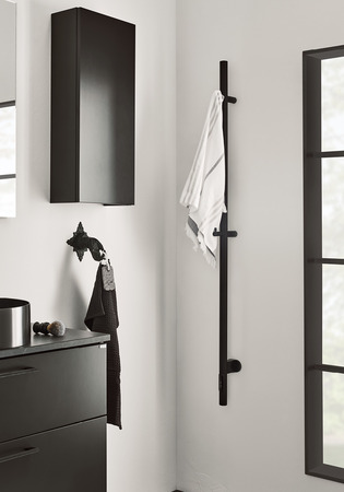Handdukstork Uno 75X1400 Svart